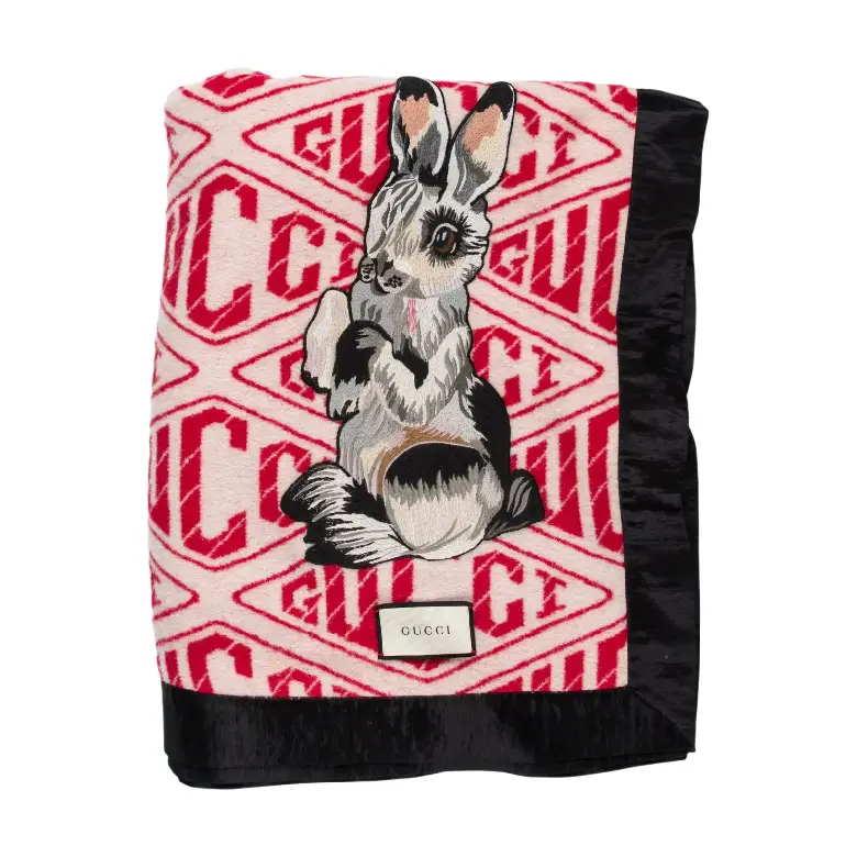 Magaschoni Throw Blanket (2) Magaschoni Throw Blanket (2)